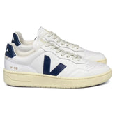 V-90 Sneaker