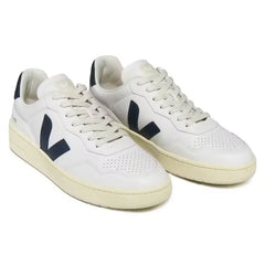 V-90 Sneaker
