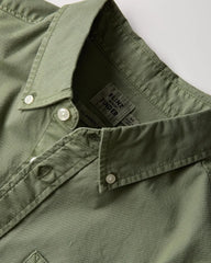 Huckberry Flint and Tinder Men's Classic Oxford Draftsmen Button Down Shirt- Stretch Fabric- Button Down Shirts for Men