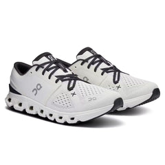Cloud X 4 Training Sneaker