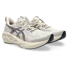 Novablast 5 Running Sneaker