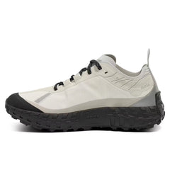 001A Trail Sneaker