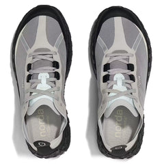001A Trail Sneaker