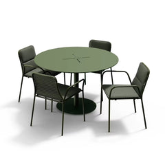 XY Outdoor Dining Set