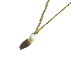 Women's Small Pearl Necklace