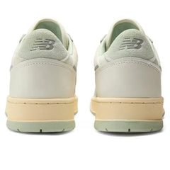 950 Sneaker