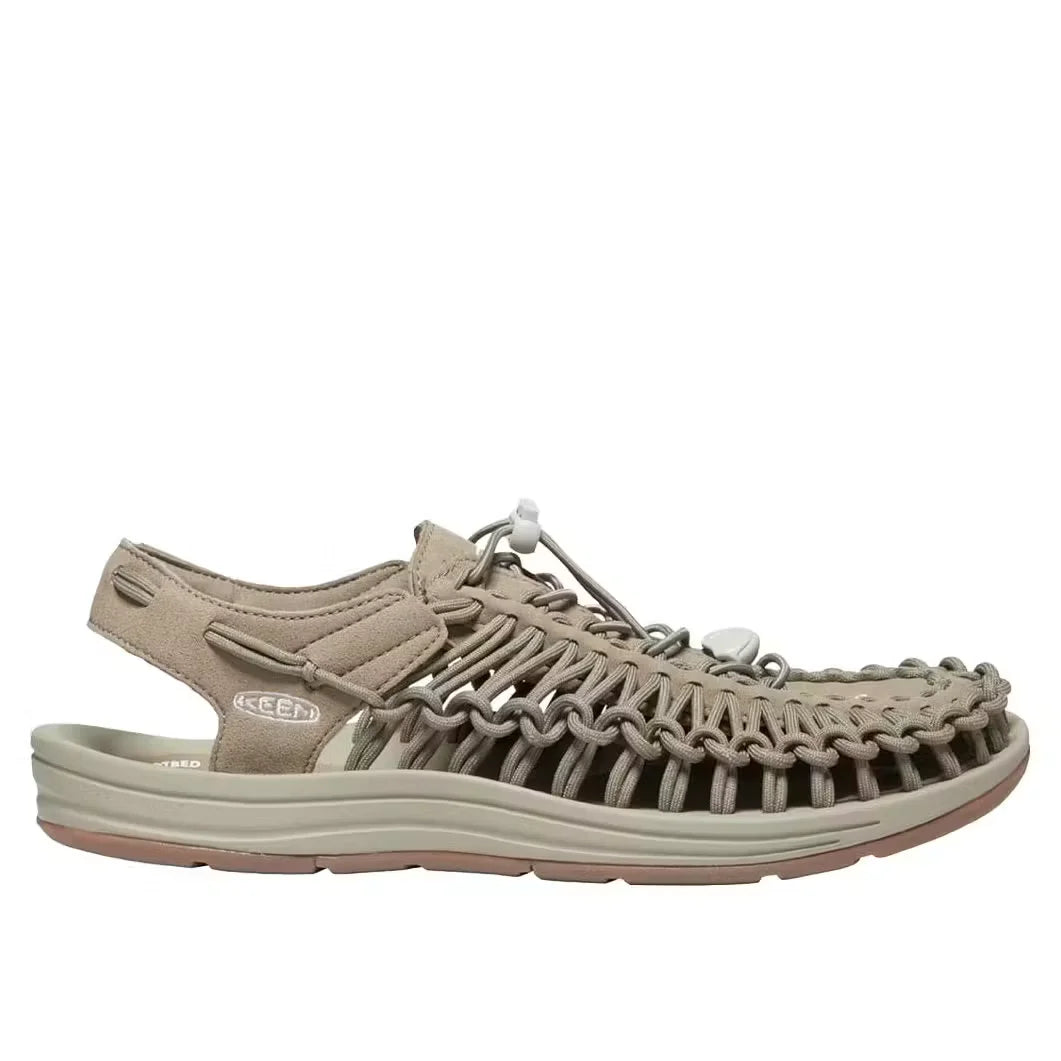 UNEEK Sandal
