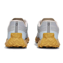002 Trail Sneaker