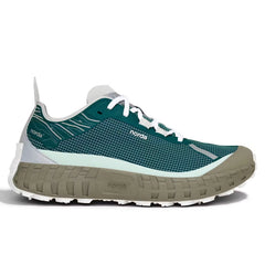 001A Trail Sneaker