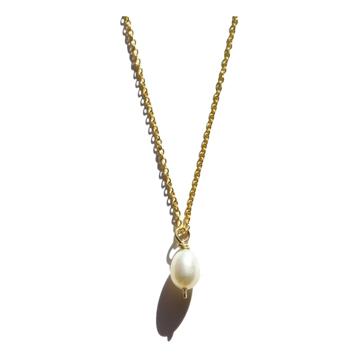 Women's Small Pearl Necklace