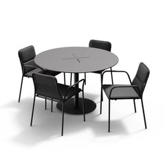 XY Outdoor Dining Set