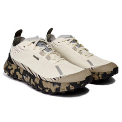 001A Trail Sneaker