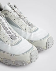 Lace Up Hyper Runner V08 Sneaker