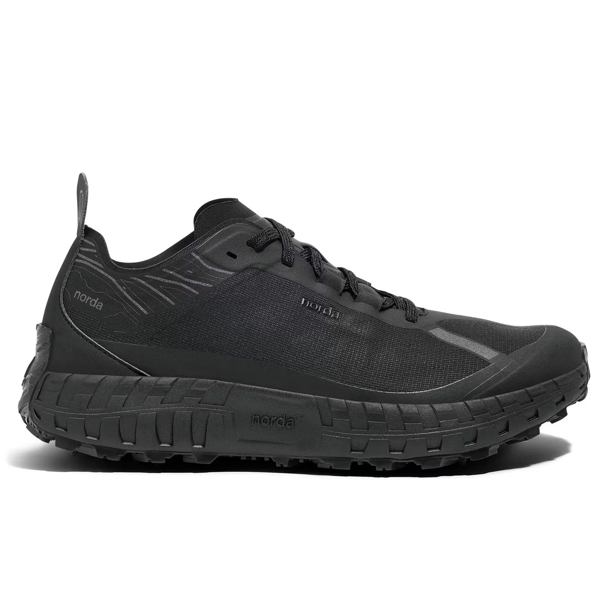 001A G+ Trail Sneaker