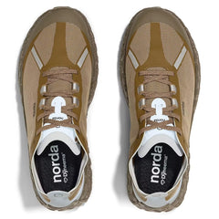 001A Trail Sneaker